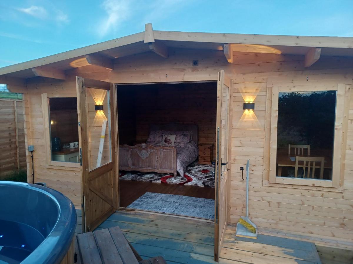 Norwell View Farm Glamping With Hot Tubs Hotel Бат Екстериор снимка